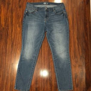 Old Navy Mid Rise Original Skinny Jeans